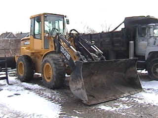 loader.jpg (81634 bytes)